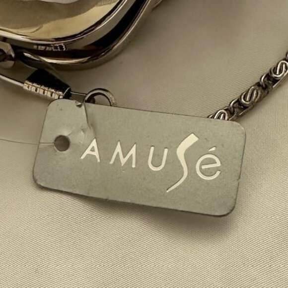 WHITE SATIN LIKE ROSETTE SHOULDER BAG/HANDBAG/CLUTCH WITH SILVERTONE CHAIN - Picture 7 of 8